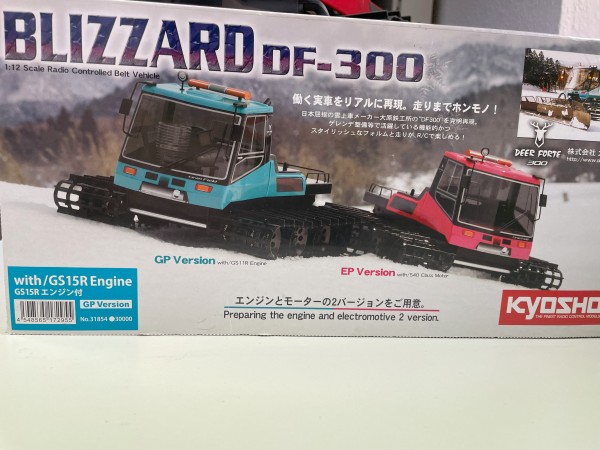 1:12 GP Nitro Blizzard DF-300,Kyosho (mit Verbrennermotor) Aussteller