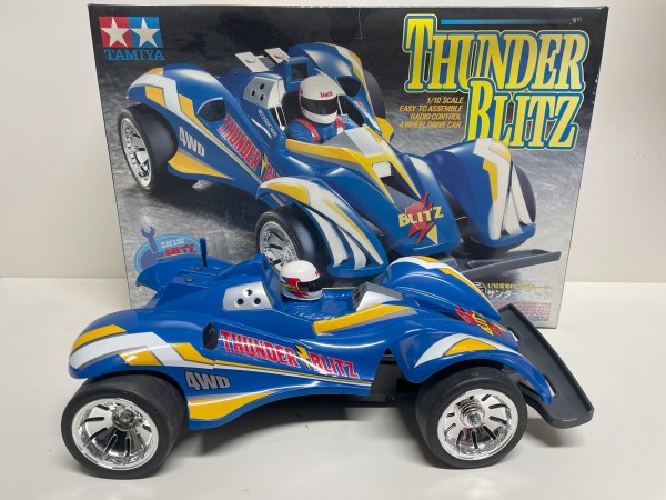 Tamiya Thunder TBlitz 1:10 verbauter Kit - Vintage