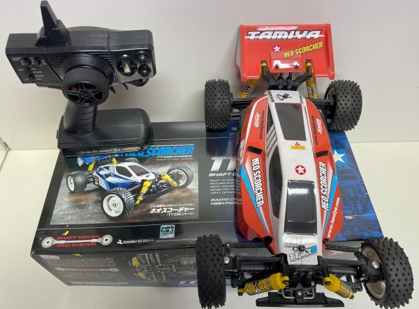 Tamiya 1:10 Radio Control Neo Scorcher (TT-02B) Fahrfertig aufgebaut