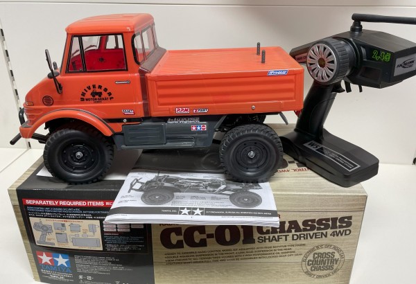 TAMIYA Mercedes Benz Unimog 406 CC-01 Fahrfertig aufgebaut